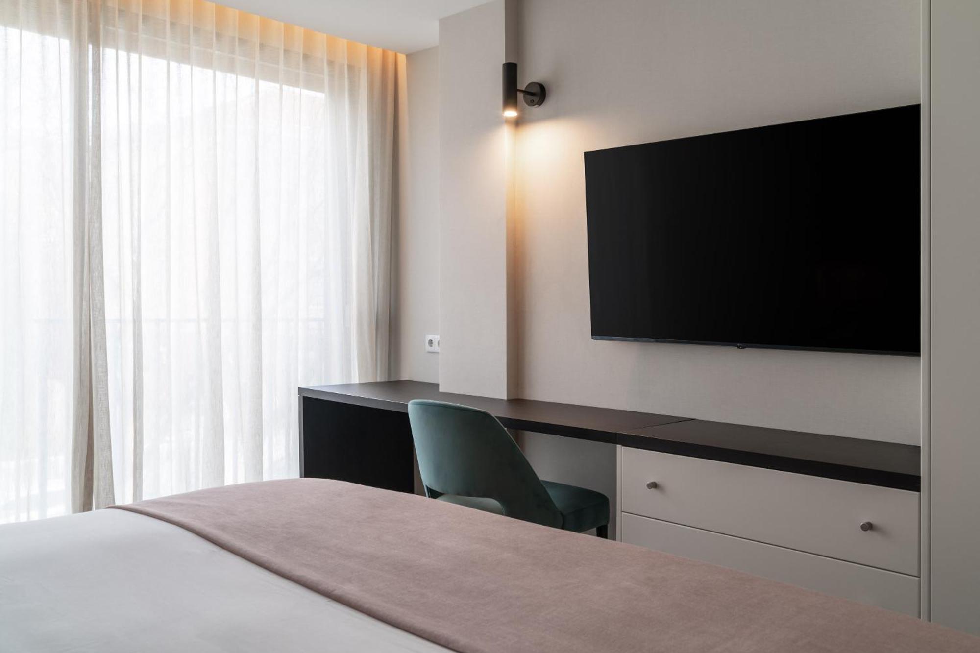 Apartment Limehome Defensores De Chaves Lissabon