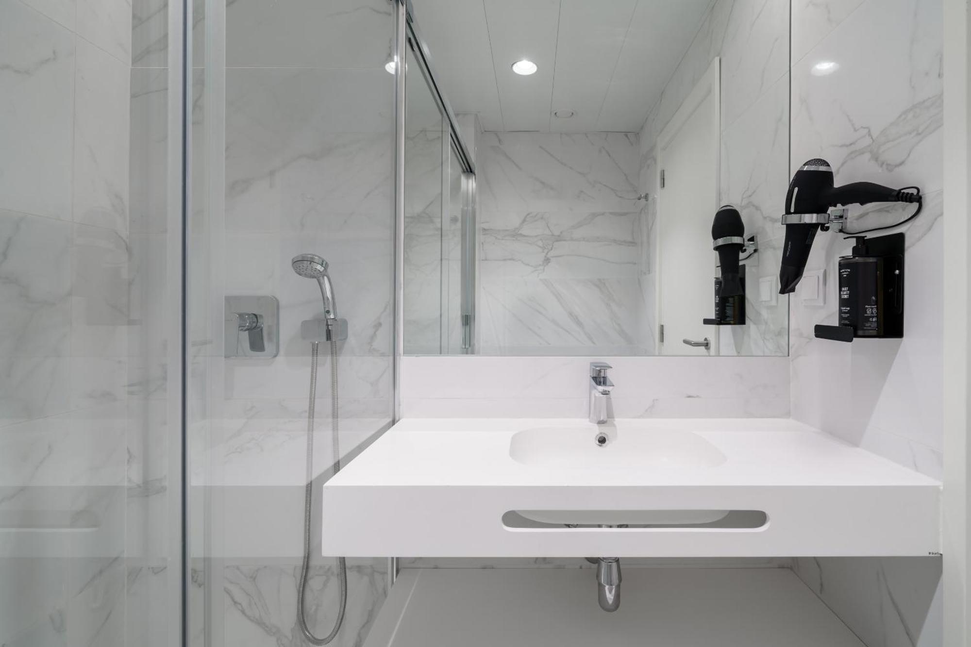 Limehome Defensores De Chaves Apartment