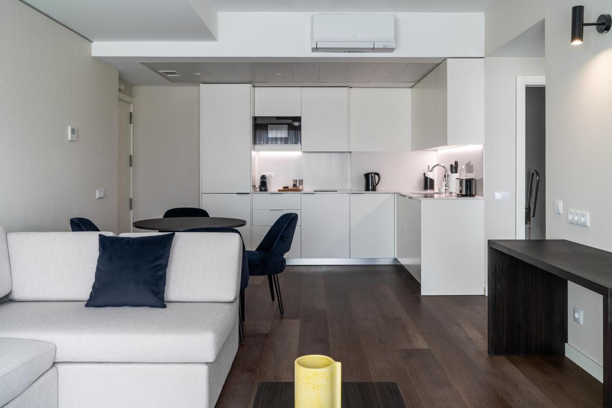 Limehome Defensores De Chaves