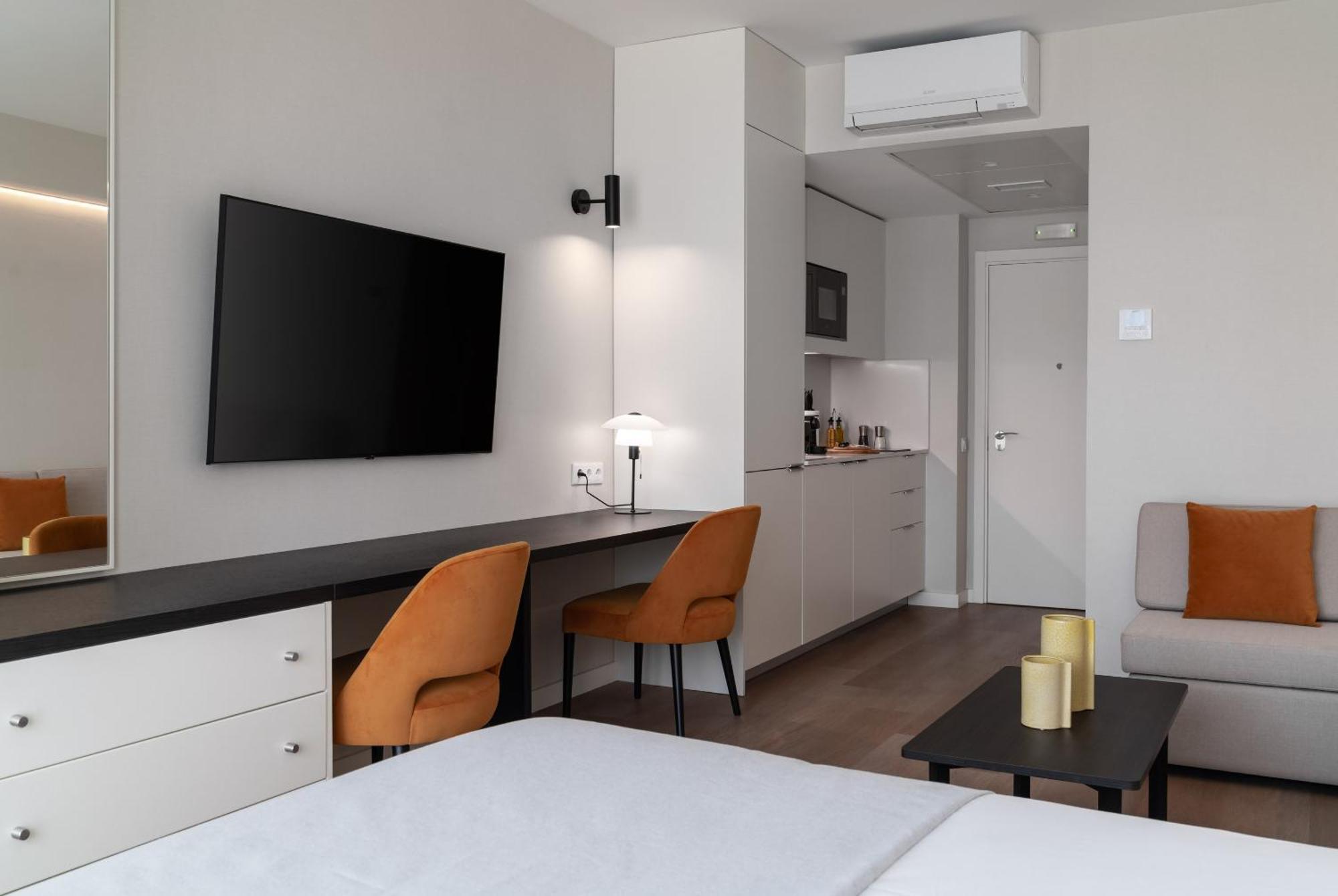 Limehome Defensores De Chaves Apartment Lissabon