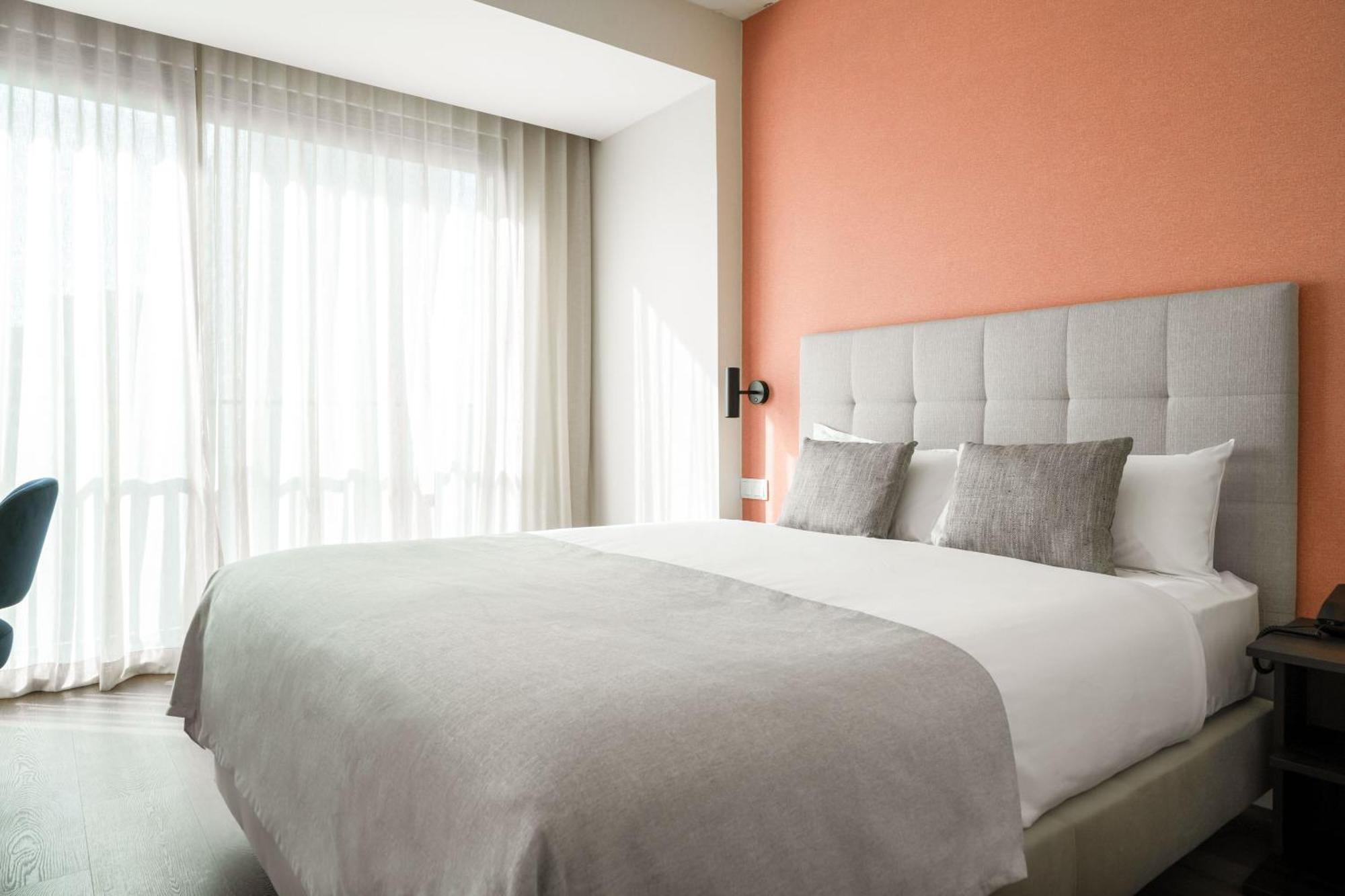 Limehome Defensores De Chaves Appartement Lissabon
